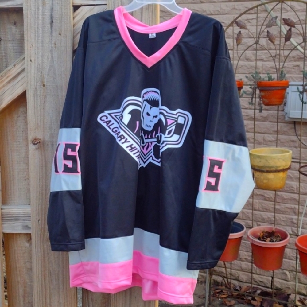 Calgary Hitmen Hockey Jersey size XL Signed by Bret the Hitman Hart